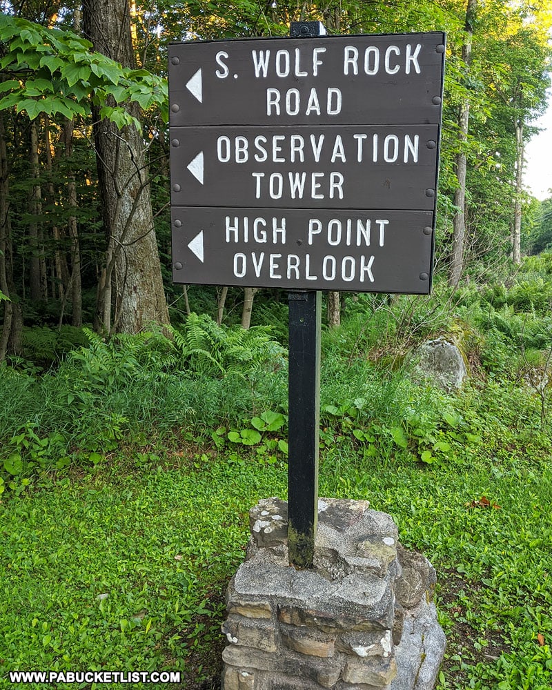 Road sign at intersection of Mount Davis Road and South Wolf Rock Road.