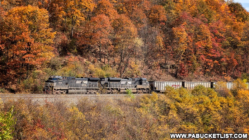 Westbound train entering the Horseshoe Curve in Blair County PA