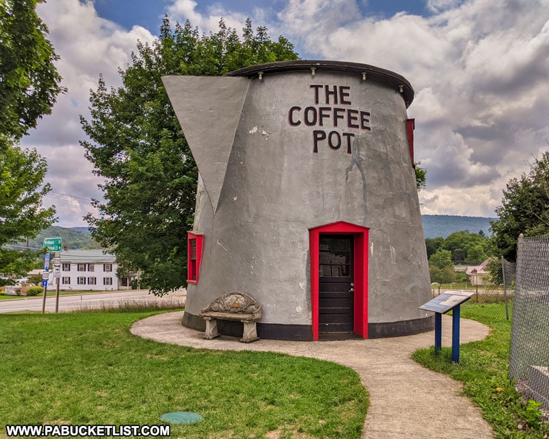 The Bedford Coffee Pot along the Old Lincoln Highway.