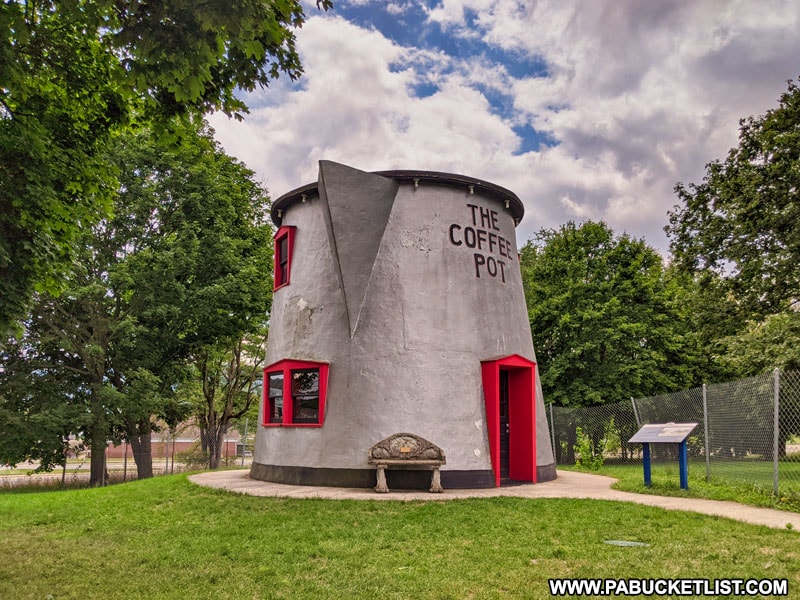 Exploring the Bedford Coffee Pot along the Lincoln Highway