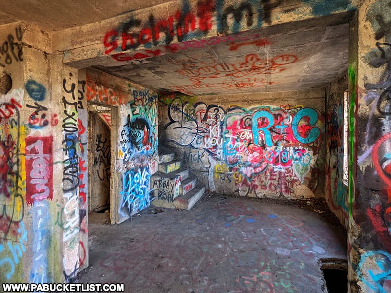 Living room of a duplex in Concrete City.