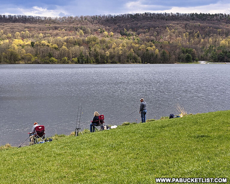Hiking Hobie's Trail at Colyer Lake Near State College