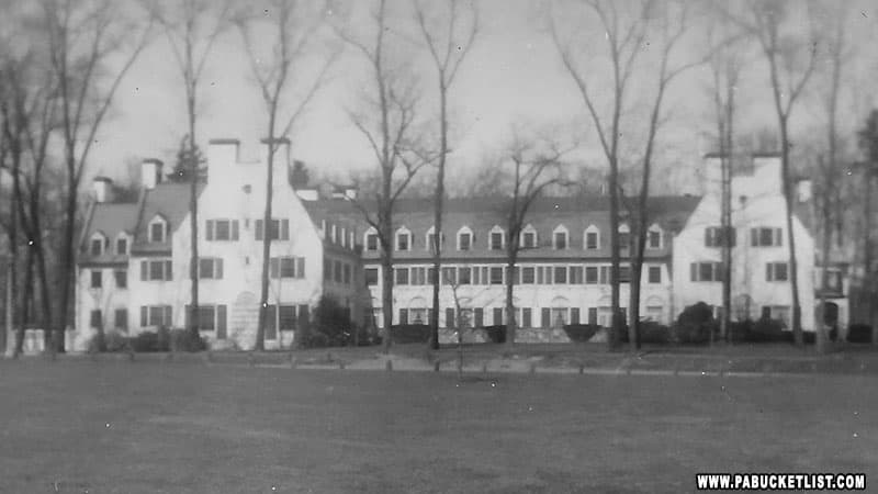 The Nittany Lion Inn at Penn State in the 1940s.