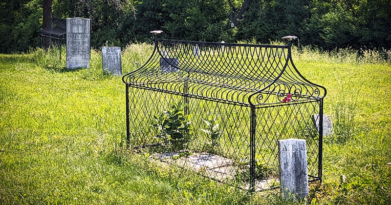 Exploring The Hooded Grave Cemetery In Columbia County