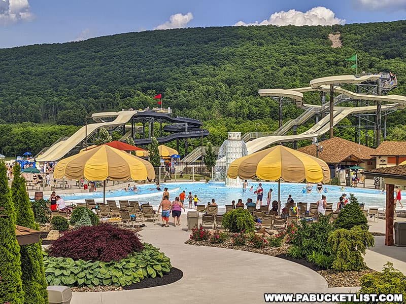 Laguna Splash at DelGrosso's features several large water slides.