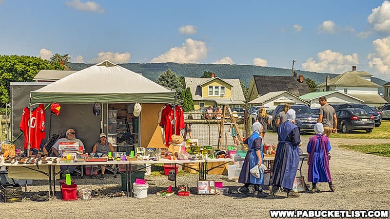 The Belleville Flea Market welcomes both Amish and non-Amish vendors and customers.