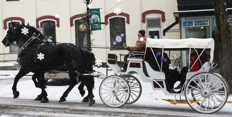 Bellefonte Victorian Christmas carriage rides.