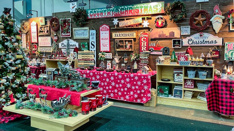Because the US Post Office has a station within the show, shoppers can ship their purchases directly from the Pennsylvania Christmas Show
